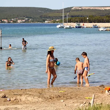 Kraj 8213a * Dobropoljana