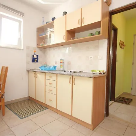 Kraj 8213a شقة *