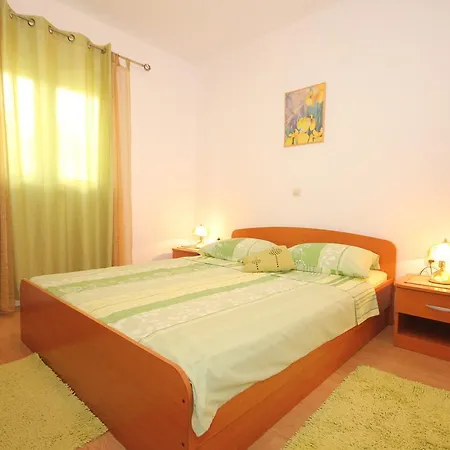 شقة Kraj 8213a *